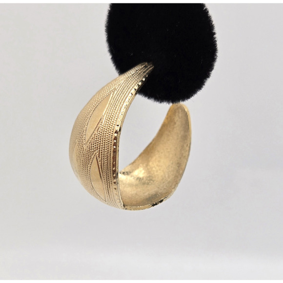 Vintage Hoop Earrings Chunky Goldtone Textured Classic Boho Maximalist Retro 1" - Picture 2 of 11